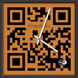 Skleněné nástěnné hodiny s QR kódem